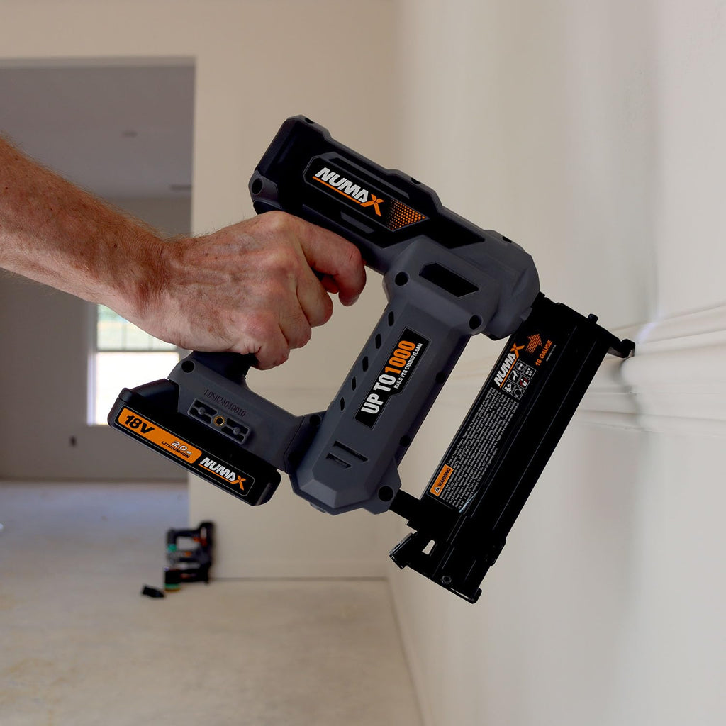 18V Cordless 3-in-1 Nail Gun Kit R440